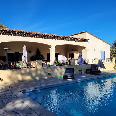 La Maison De Jenny Bed & Breakfast มงโตรูซ์ ภายนอก รูปภาพ